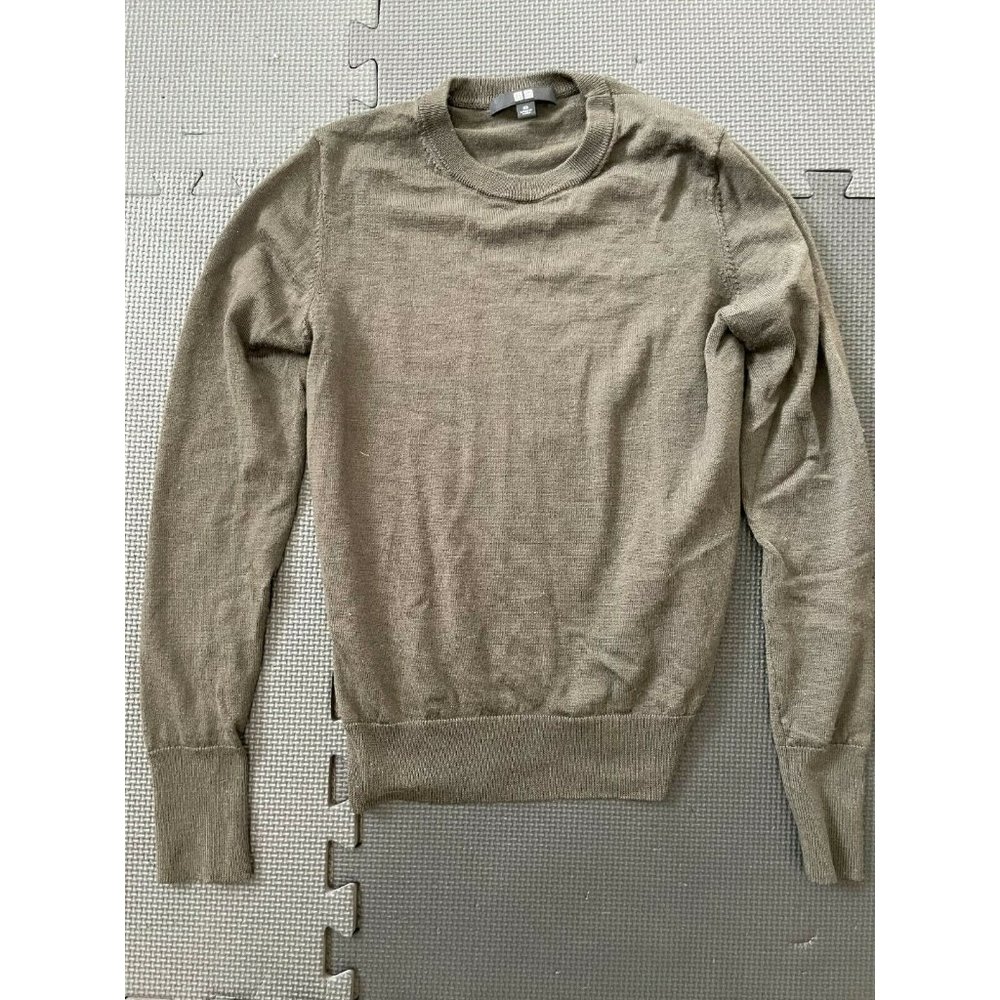 UNIQLO Size XS SMALL SOLID TAN V-NECK CASHMERE PULLOVER XS SWEATER - EXCELLENT